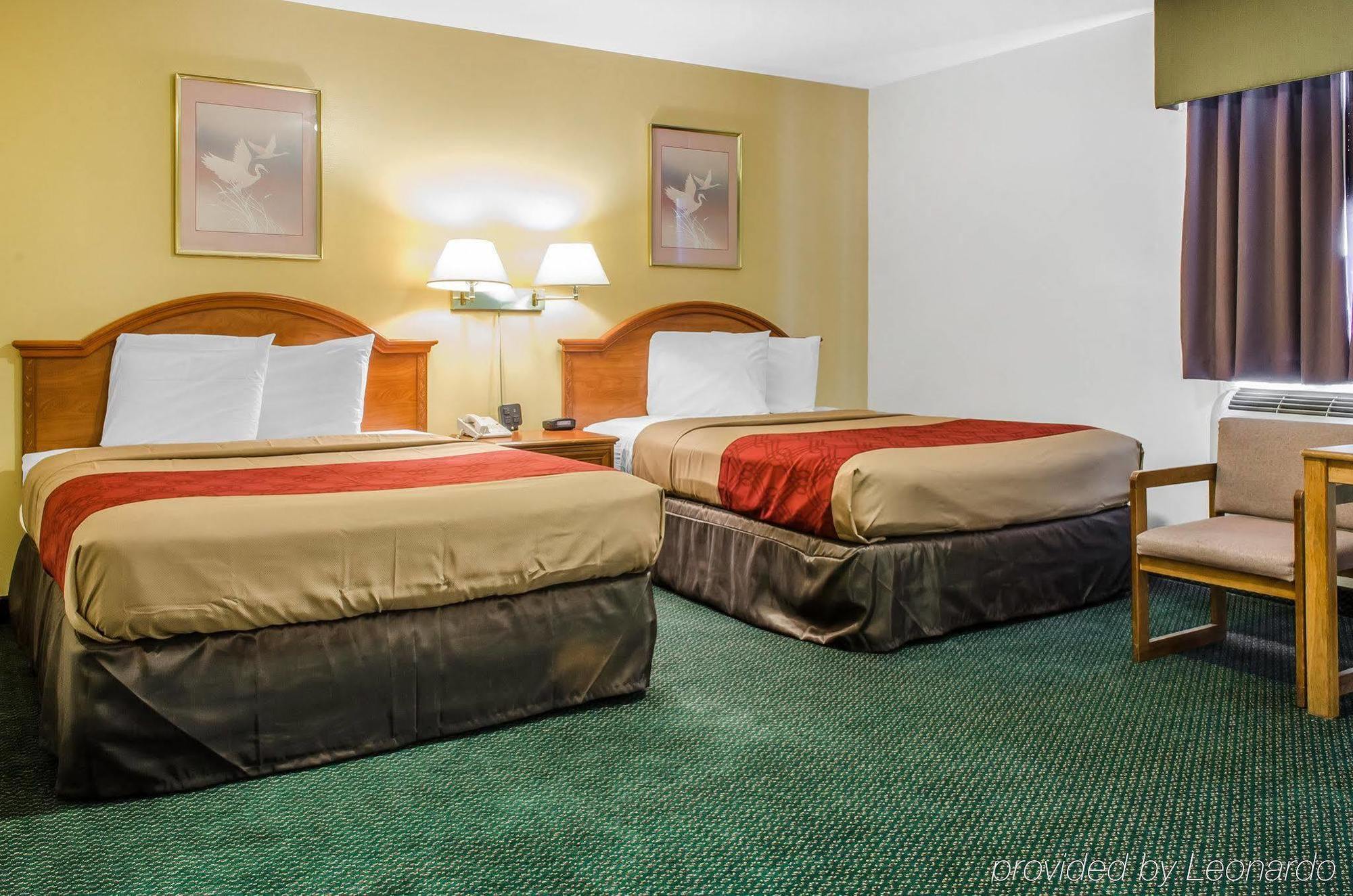 Econo Lodge Inn & Suites Denver Exterior foto